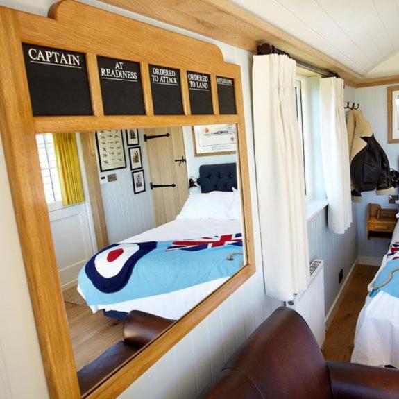 Hornington Manor Luxury Shepherd Huts York Ngoại thất bức ảnh