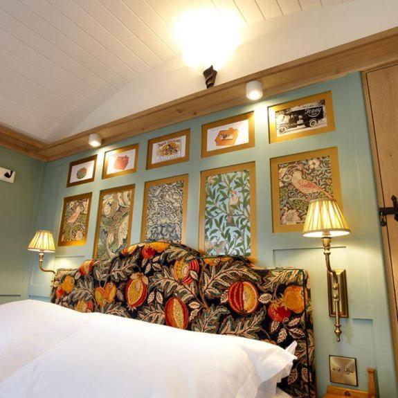 Hornington Manor Luxury Shepherd Huts York Ngoại thất bức ảnh